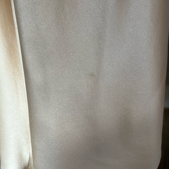 THE OWN STUDIO Wedding Dress - Picture 9 of 16